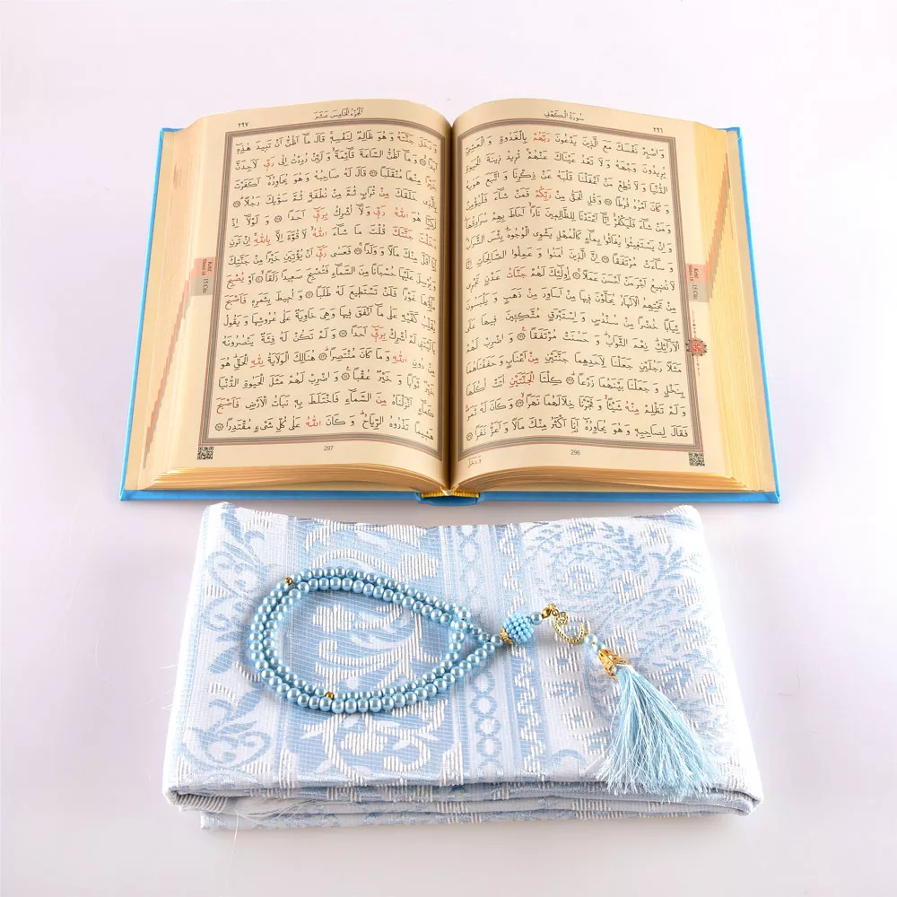 Shawl + Prayer Mat + Salah Beads + Quran Gift Set (Bag Size, Green) - Thumbnail