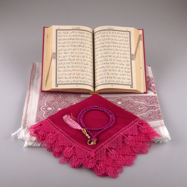 Shawl + Prayer Mat + Salah Beads + Quran Gift Set (Hafiz Size, Fuchsia Pink)